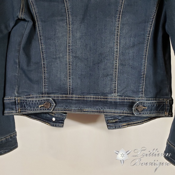 EARL JEAN Women's Denim Jacket, Medium - Picture 7 of 7